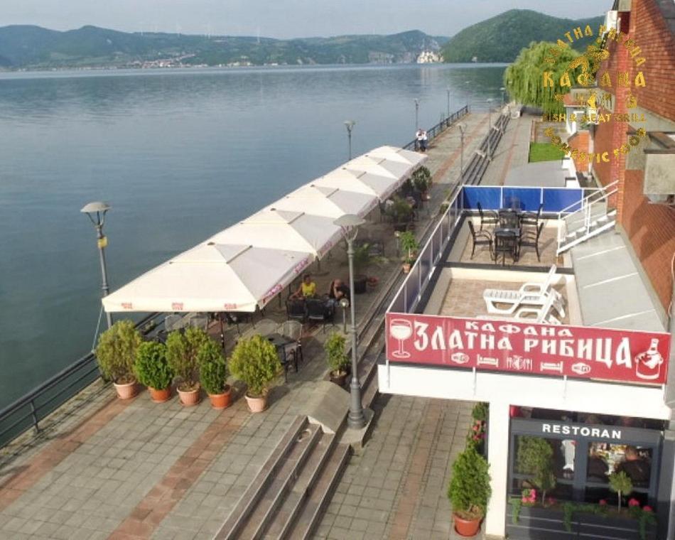 Zlatna Ribica Golubac Exterior foto