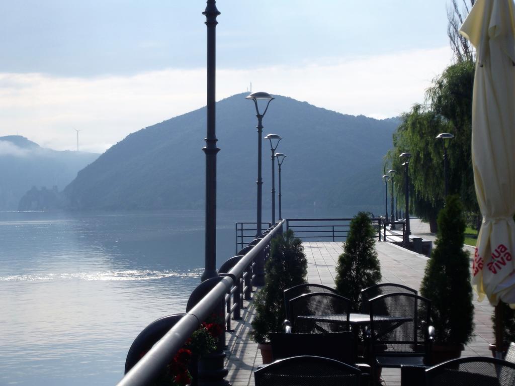 Zlatna Ribica Golubac Exterior foto